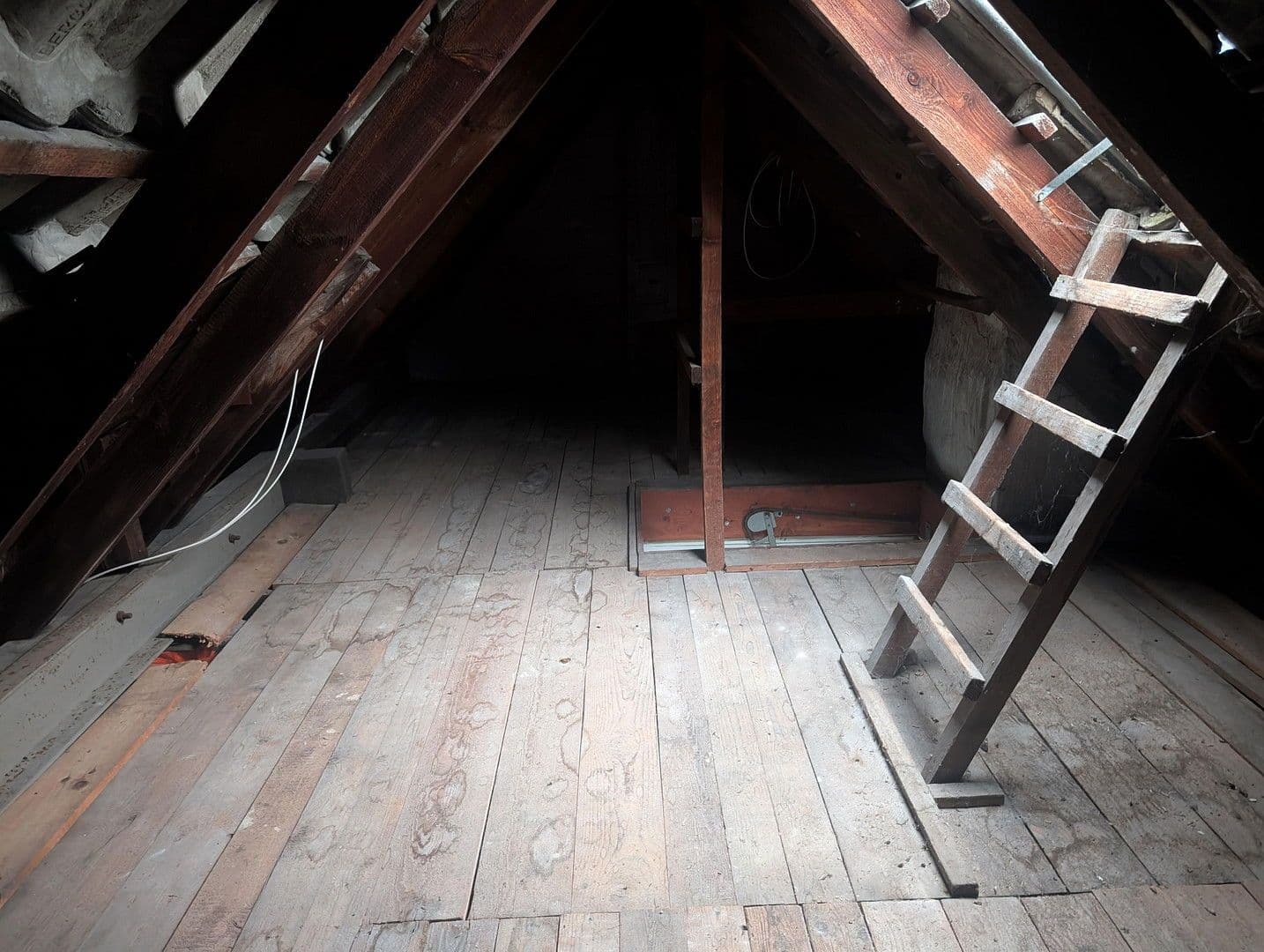 Prodej domu 122 m², pozemek 826 m², Bremen, Bremen Prodej domu 122 m², pozemek 826 m², Bremen, Bremen