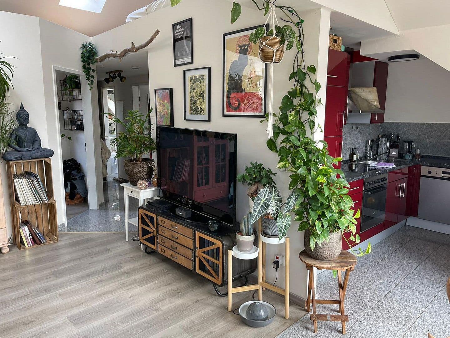 Pronájem bytu 3+1 69 m², Georgstr. 11, Osnabrück, Dolní Sasko Pronájem bytu 3+1 69 m², Georgstr. 11, Osnabrück, Dolní Sasko