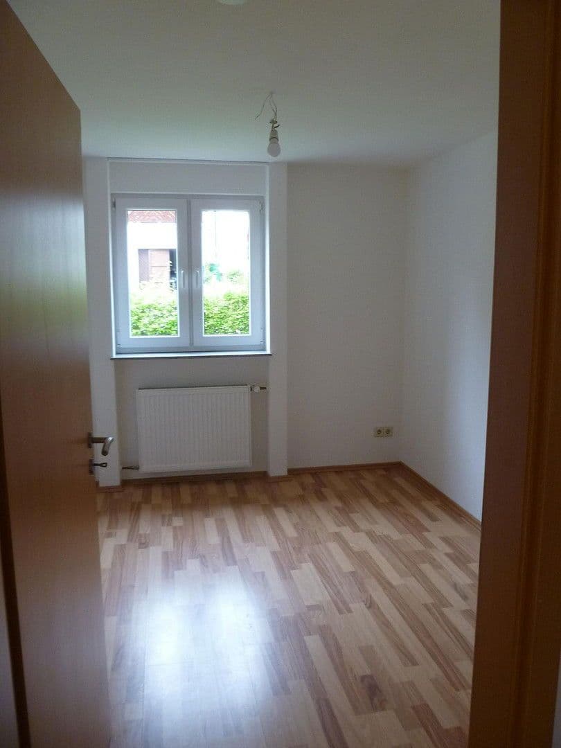 Pronájem bytu 3+1 68 m², Höfen an der Enz, Bádensko-Württembersko Pronájem bytu 3+1 68 m², Höfen an der Enz, Bádensko-Württembersko