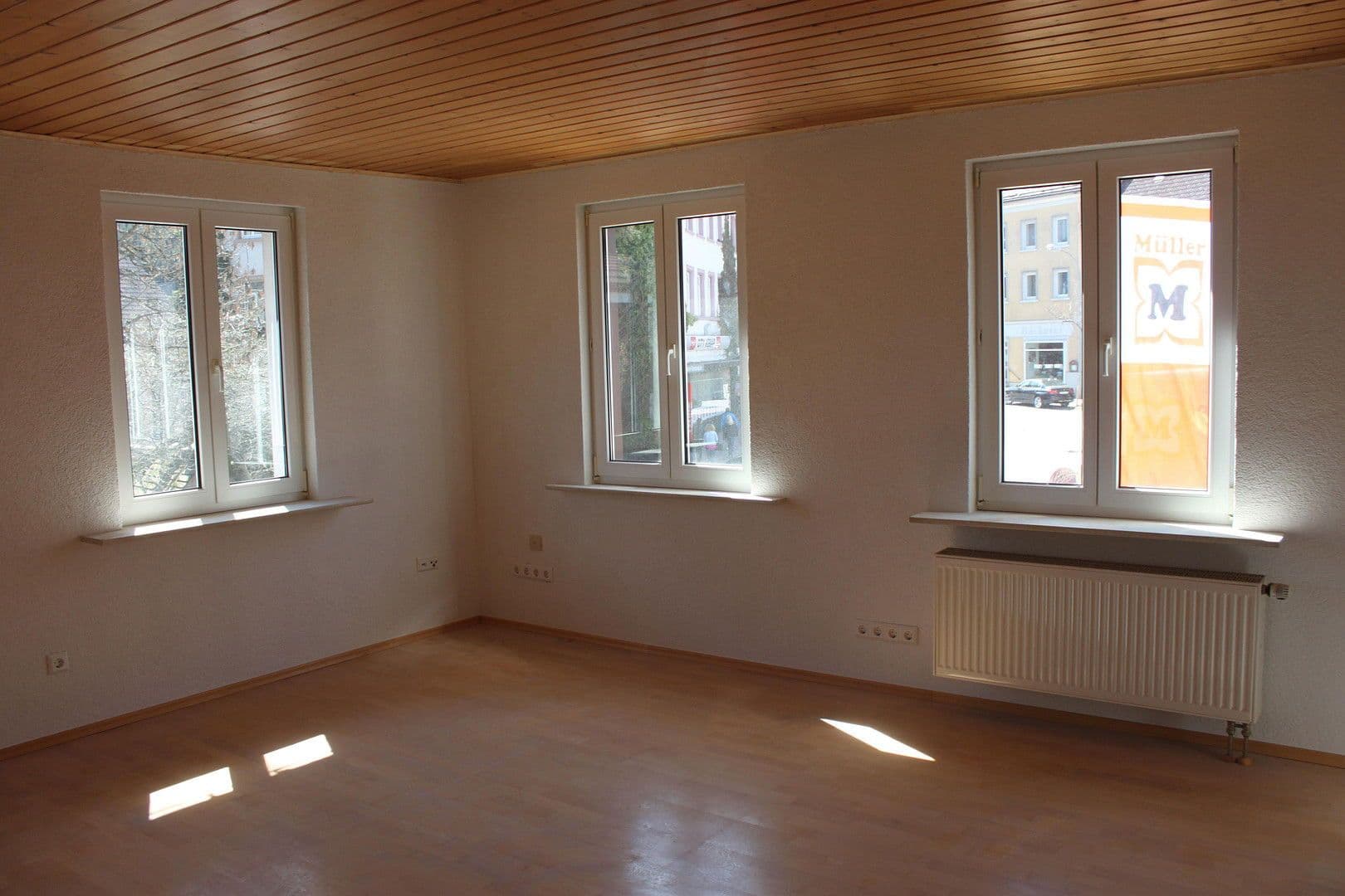 Pronájem bytu 19 m², Marktplatz 12, Furtwangen im Schwarzwald, Bádensko-Württembersko Pronájem bytu 19 m², Marktplatz 12, Furtwangen im Schwarzwald, Bádensko-Württembersko