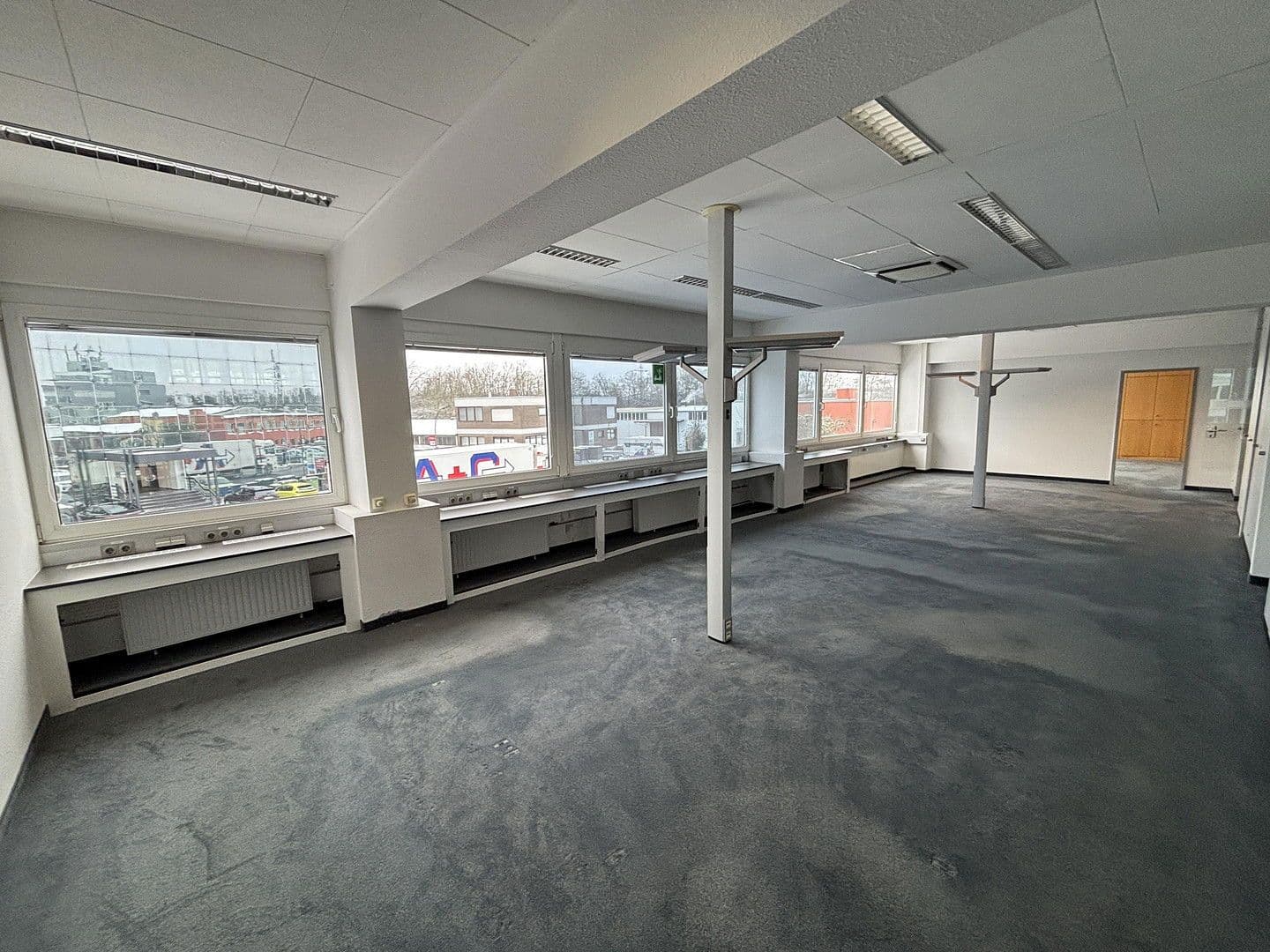 Pronájem kanceláře 646 m², Moselstr. 14, Neuss, Severní Porýní-Vestfálsko Pronájem kanceláře 646 m², Moselstr. 14, Neuss, Severní Porýní-Vestfálsko