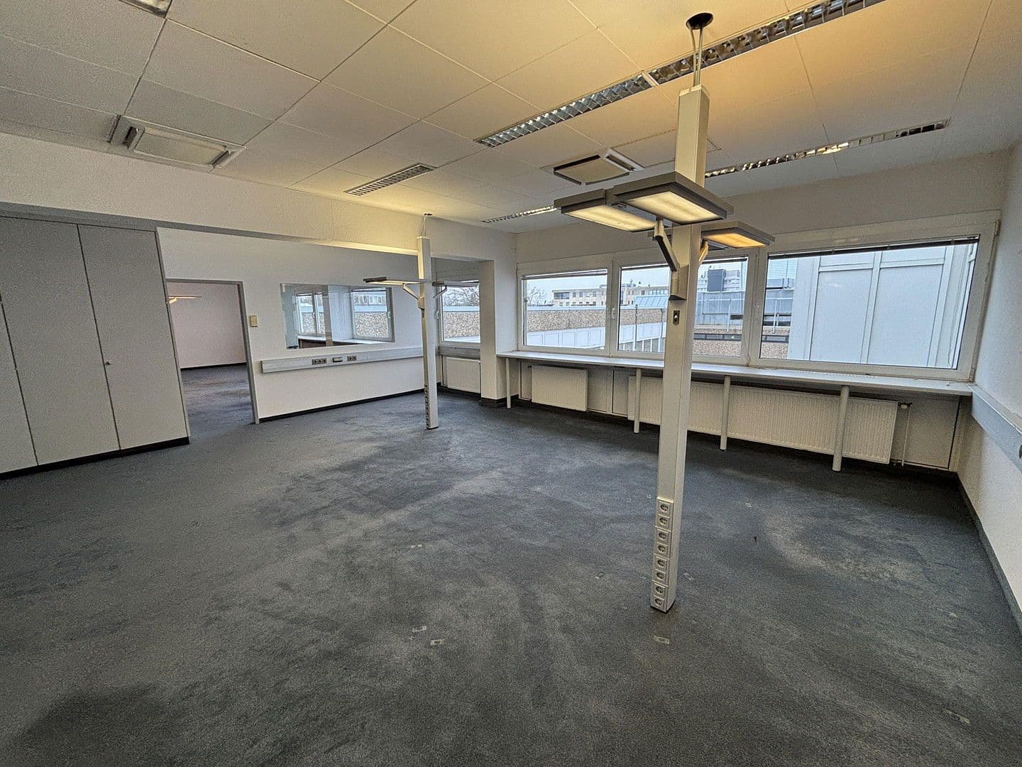 Pronájem kanceláře 646 m², Moselstr. 14, Neuss, Severní Porýní-Vestfálsko Pronájem kanceláře 646 m², Moselstr. 14, Neuss, Severní Porýní-Vestfálsko