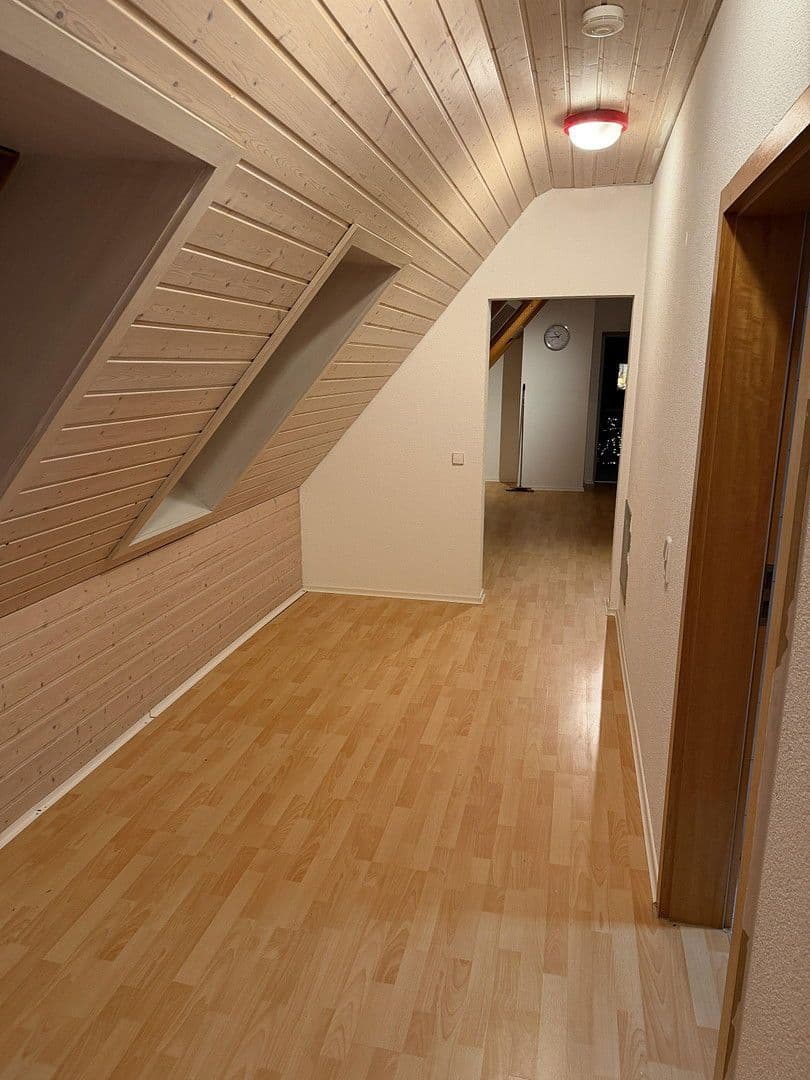 Pronájem bytu 2+kk 54 m², Gartenstraße 5/1, Bad Überkingen, Bádensko-Württembersko Pronájem bytu 2+kk 54 m², Gartenstraße 5/1, Bad Überkingen, Bádensko-Württembersko