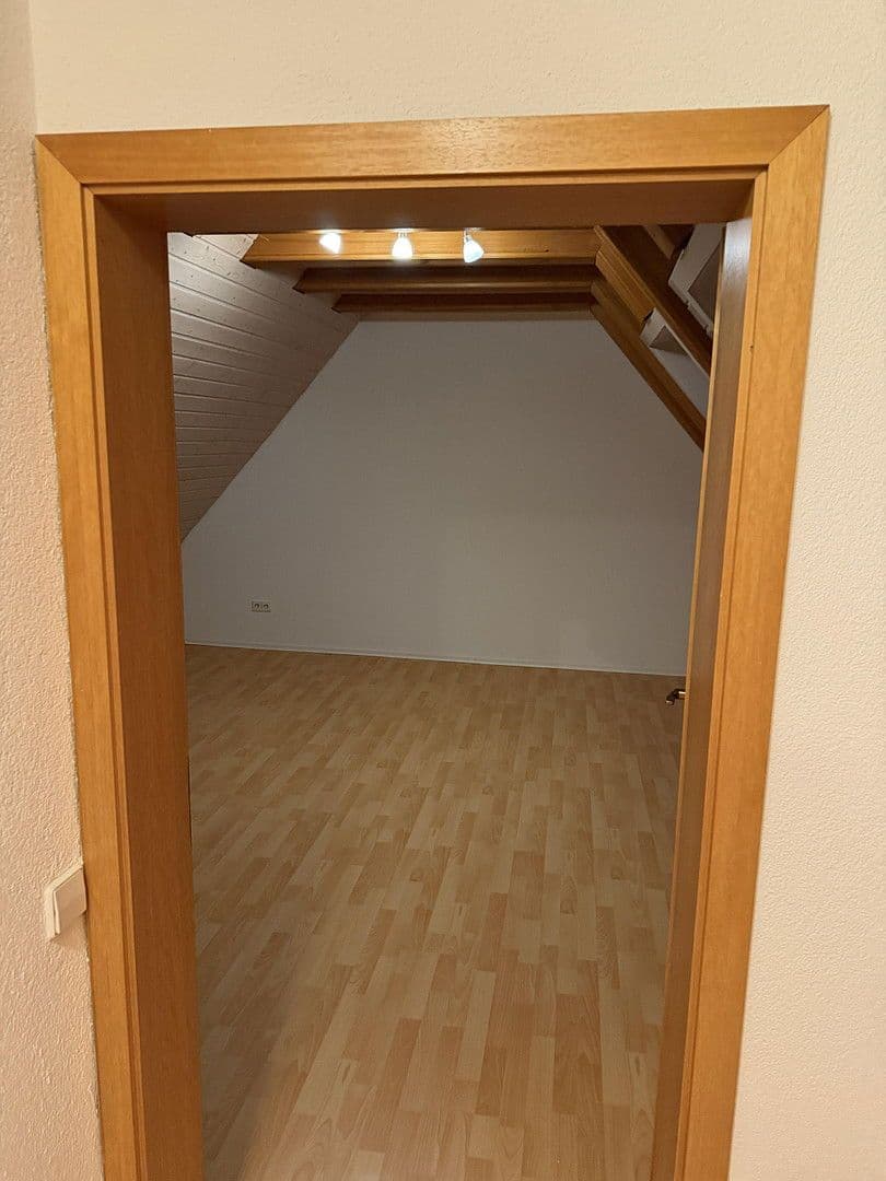 Pronájem bytu 2+kk 54 m², Gartenstraße 5/1, Bad Überkingen, Bádensko-Württembersko Pronájem bytu 2+kk 54 m², Gartenstraße 5/1, Bad Überkingen, Bádensko-Württembersko