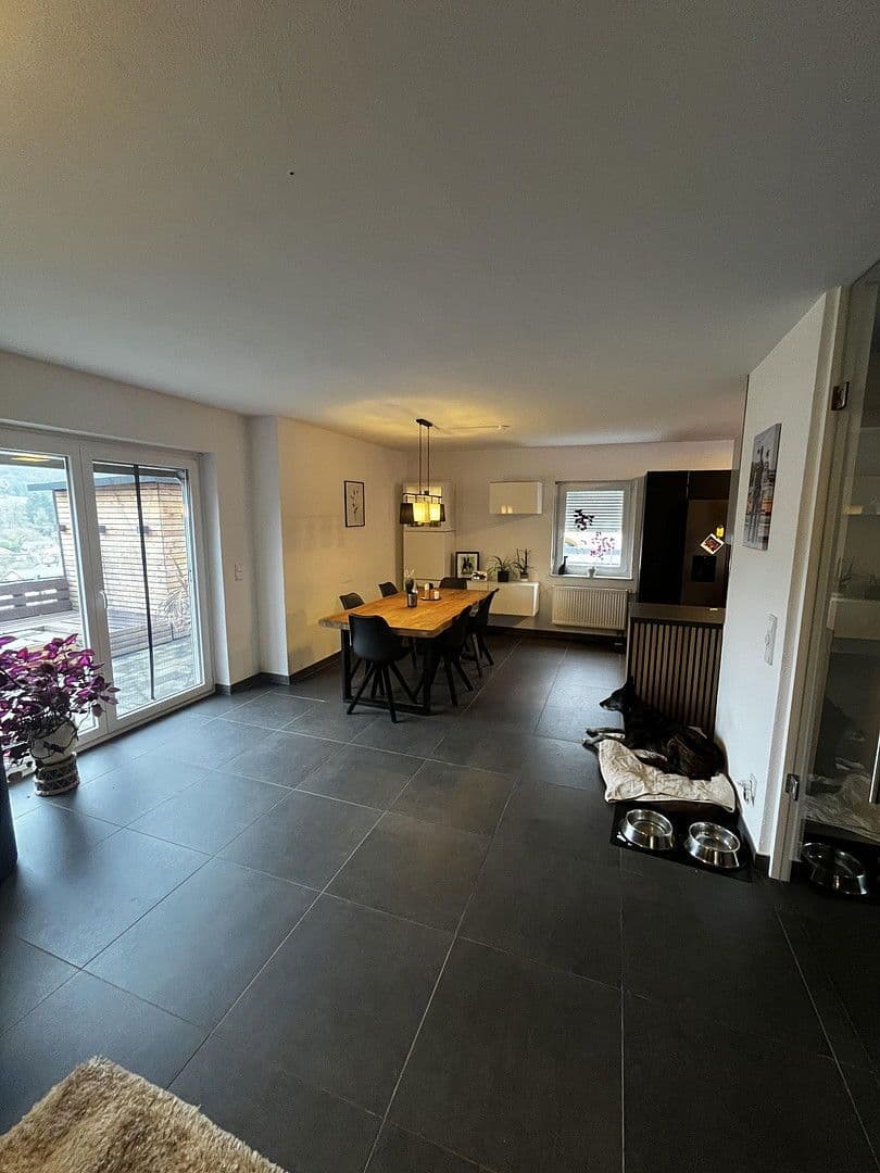 Prodej domu 142 m², pozemek 467 m², Naurath (Eifel), Porýní-Falc Prodej domu 142 m², pozemek 467 m², Naurath (Eifel), Porýní-Falc