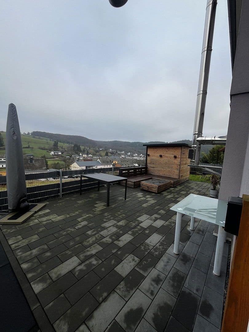 Prodej domu 142 m², pozemek 467 m², Naurath (Eifel), Porýní-Falc Prodej domu 142 m², pozemek 467 m², Naurath (Eifel), Porýní-Falc