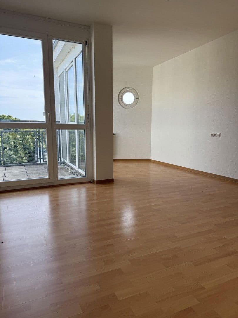 Prodej bytu 3+1 80 m², Öhringen, Bádensko-Württembersko Prodej bytu 3+1 80 m², Öhringen, Bádensko-Württembersko