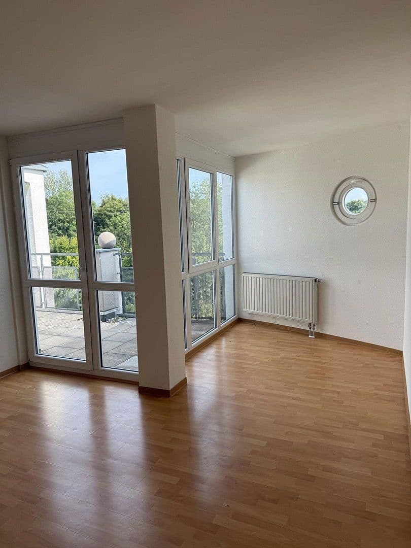 Prodej bytu 3+1 80 m², Öhringen, Bádensko-Württembersko Prodej bytu 3+1 80 m², Öhringen, Bádensko-Württembersko