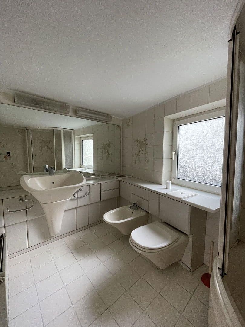 Pronájem bytu 4+1 116 m², Hindenburgerstr 96, Neustadt an der Weinstraße, Porýní-Falc Pronájem bytu 4+1 116 m², Hindenburgerstr 96, Neustadt an der Weinstraße, Porýní-Falc