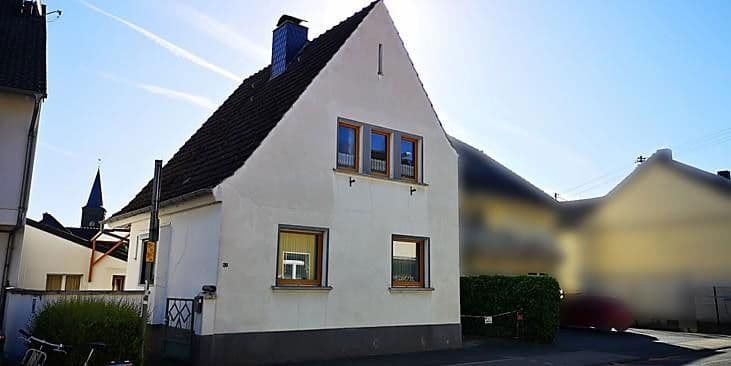 Prodej domu 102 m², pozemek 718 m², Oberstr. 35 / Hessenweg, Niederkassel, Severní Porýní-Vestfálsko Prodej domu 102 m², pozemek 718 m², Oberstr. 35 / Hessenweg, Niederkassel, Severní Porýní-Vestfálsko