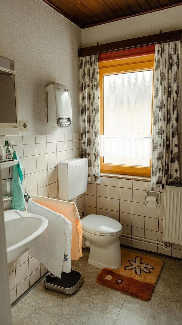 Prodej domu 102 m², pozemek 718 m², Oberstr. 35 / Hessenweg, Niederkassel, Severní Porýní-Vestfálsko Prodej domu 102 m², pozemek 718 m², Oberstr. 35 / Hessenweg, Niederkassel, Severní Porýní-Vestfálsko