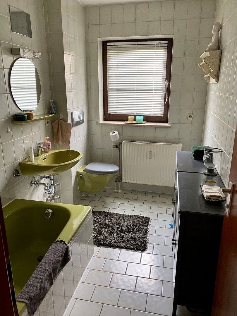 Pronájem bytu 2+1 55 m², Salierstrasse 4, München, Bavorsko Pronájem bytu 2+1 55 m², Salierstrasse 4, München, Bavorsko