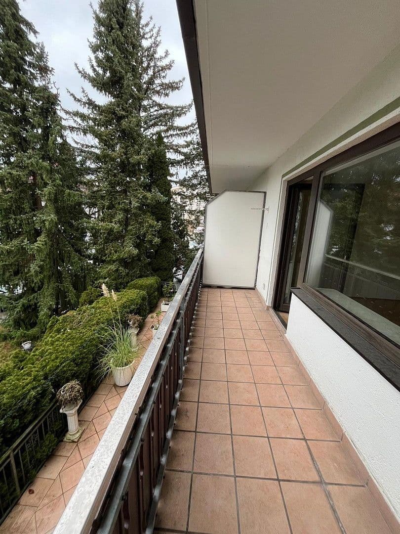 Pronájem bytu 2+1 55 m², Salierstrasse 4, München, Bavorsko Pronájem bytu 2+1 55 m², Salierstrasse 4, München, Bavorsko