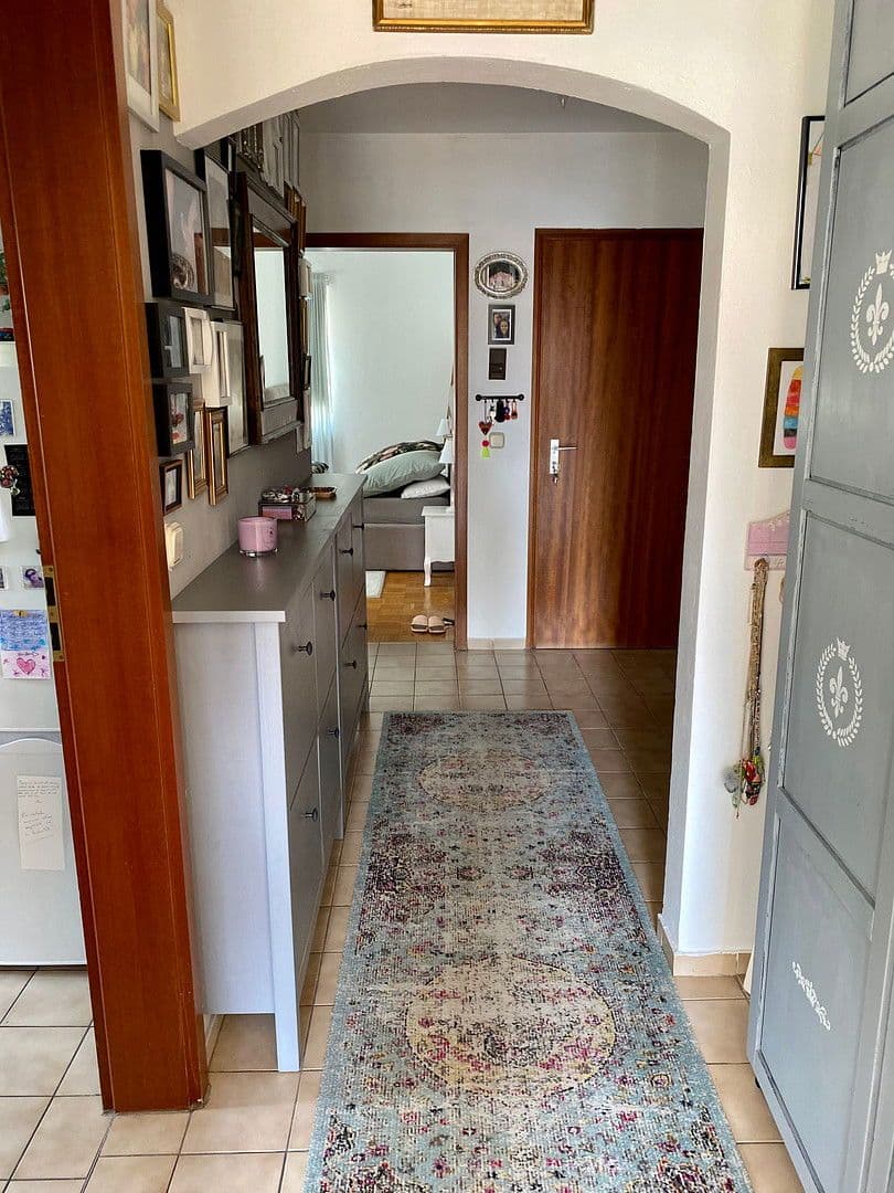 Pronájem bytu 2+1 55 m², Salierstrasse 4, München, Bavorsko Pronájem bytu 2+1 55 m², Salierstrasse 4, München, Bavorsko