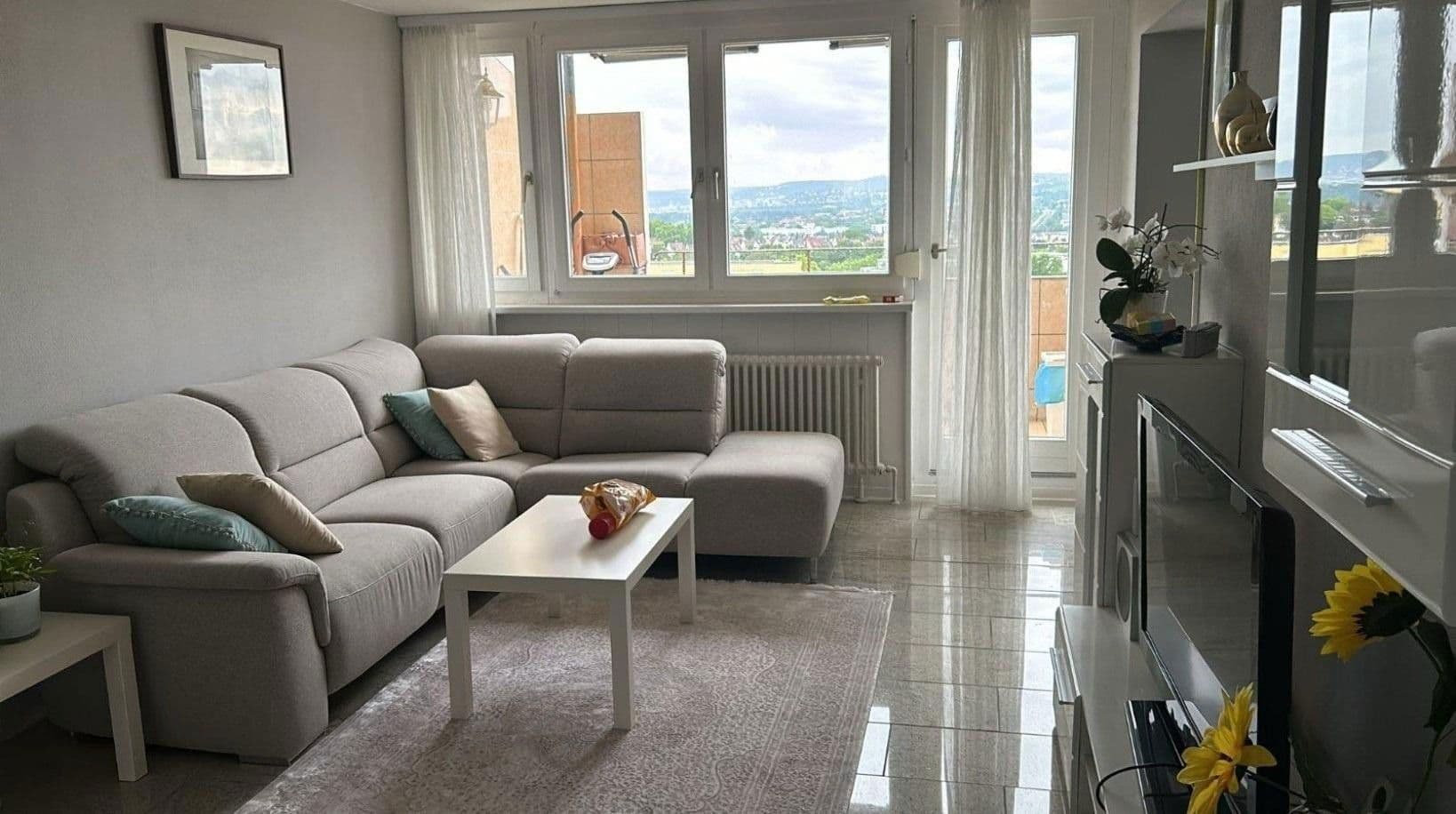 Pronájem bytu 3+kk 87 m², Stuttgart, Bádensko-Württembersko Pronájem bytu 3+kk 87 m², Stuttgart, Bádensko-Württembersko