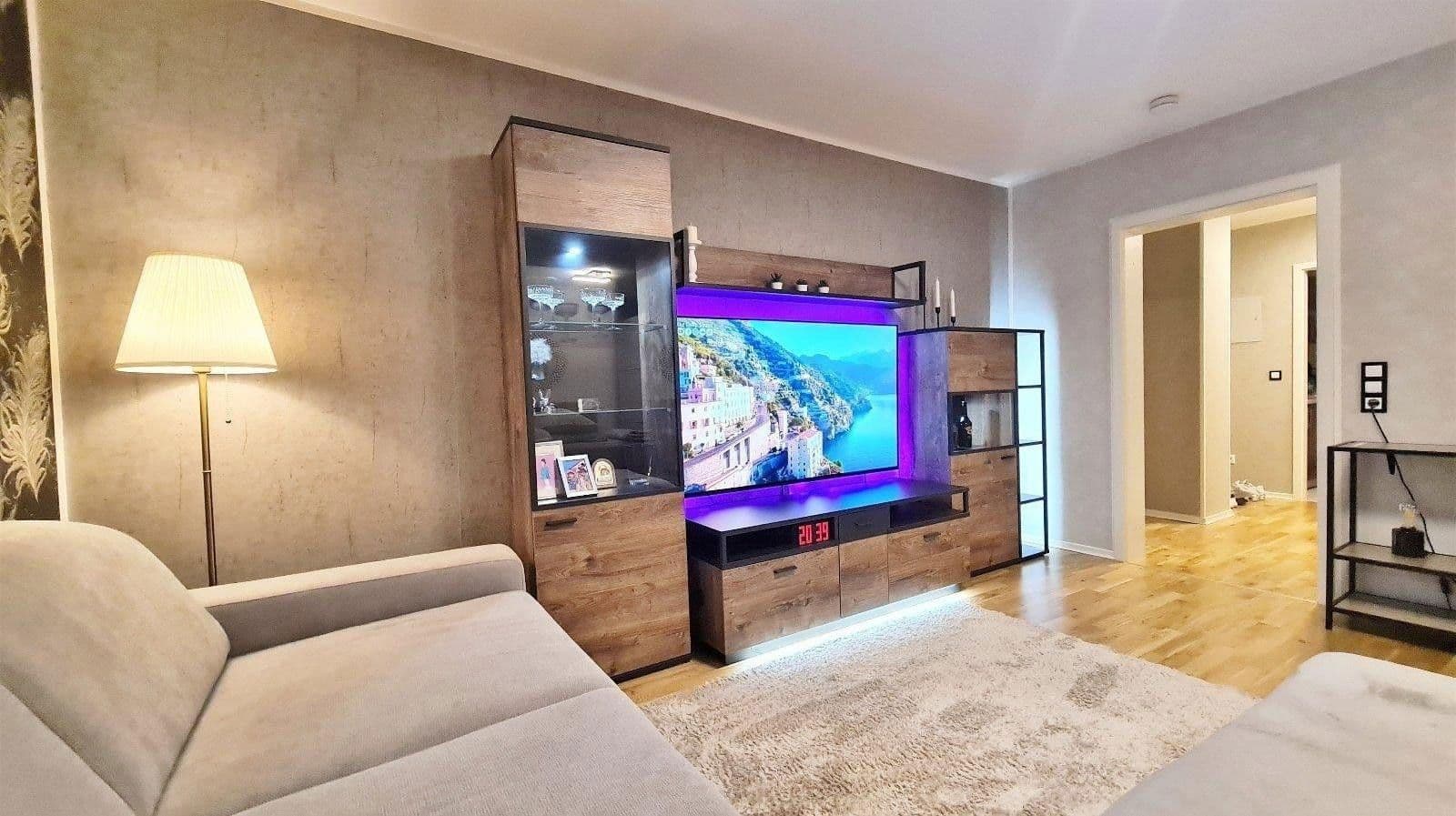 Pronájem bytu 1+kk 45 m², Baden-Württemberg - Karlsruhe, Bádensko-Württembersko Pronájem bytu 1+kk 45 m², Baden-Württemberg - Karlsruhe, Bádensko-Württembersko