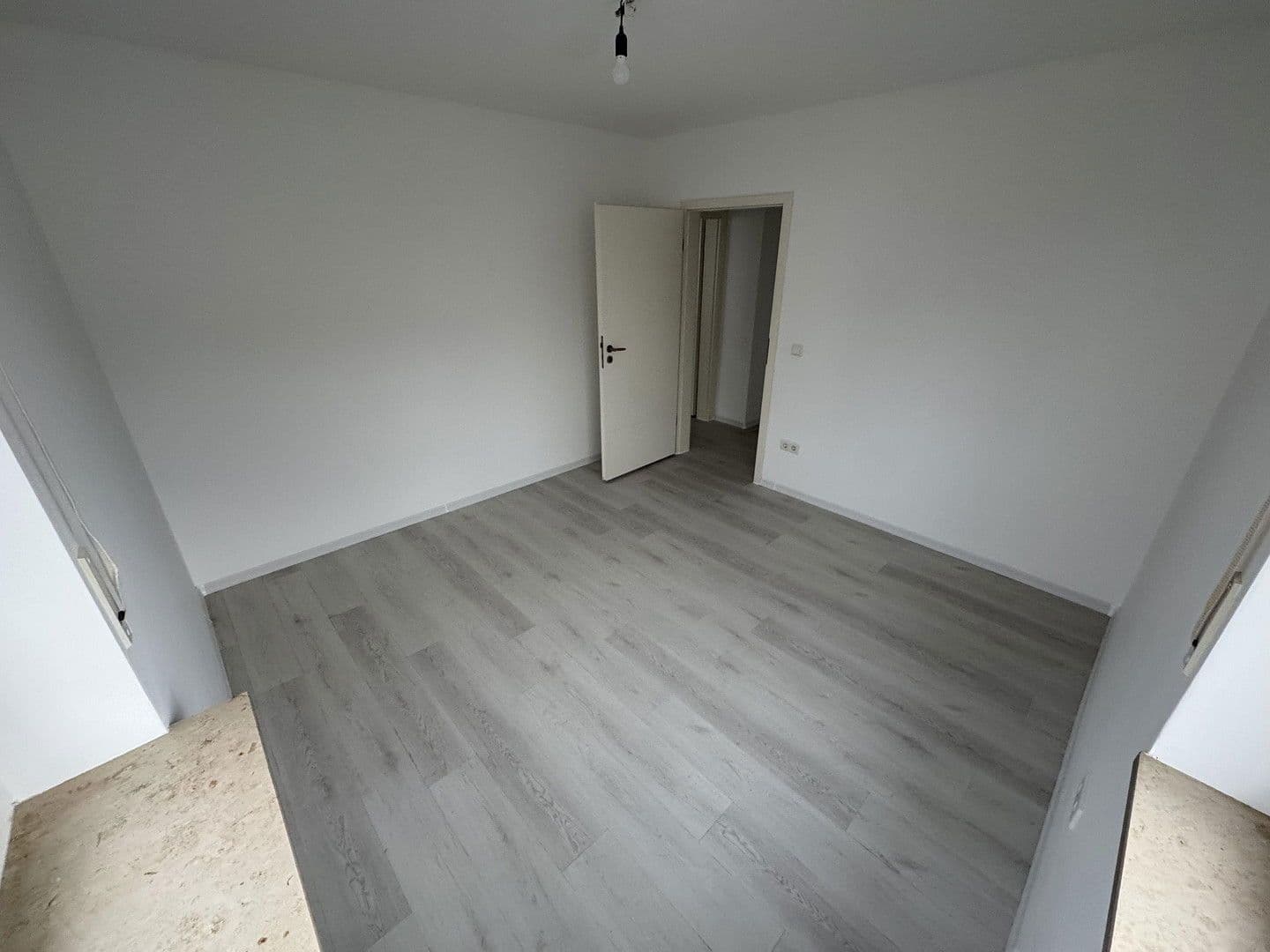 Pronájem bytu 4+1 110 m², Nürnberg (Mögeldorf), Bavorsko Pronájem bytu 4+1 110 m², Nürnberg (Mögeldorf), Bavorsko