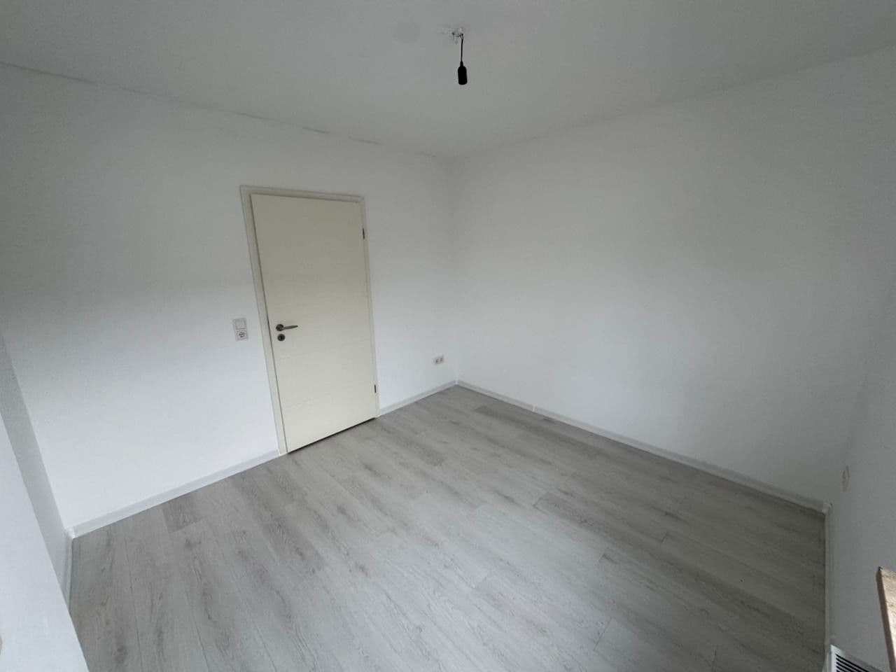 Pronájem bytu 4+1 110 m², Nürnberg (Mögeldorf), Bavorsko Pronájem bytu 4+1 110 m², Nürnberg (Mögeldorf), Bavorsko