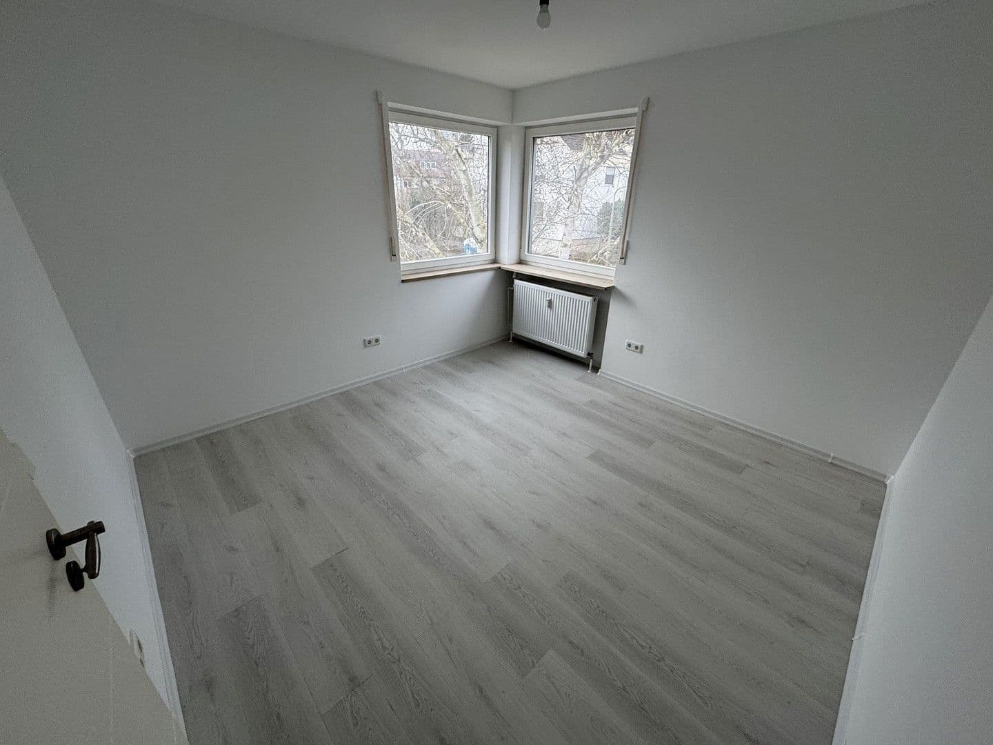 Pronájem bytu 4+1 110 m², Nürnberg (Mögeldorf), Bavorsko Pronájem bytu 4+1 110 m², Nürnberg (Mögeldorf), Bavorsko