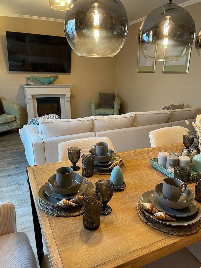 Prodej domu 750 m², pozemek 1.255 m², Hage, Dolní Sasko Prodej domu 750 m², pozemek 1.255 m², Hage, Dolní Sasko