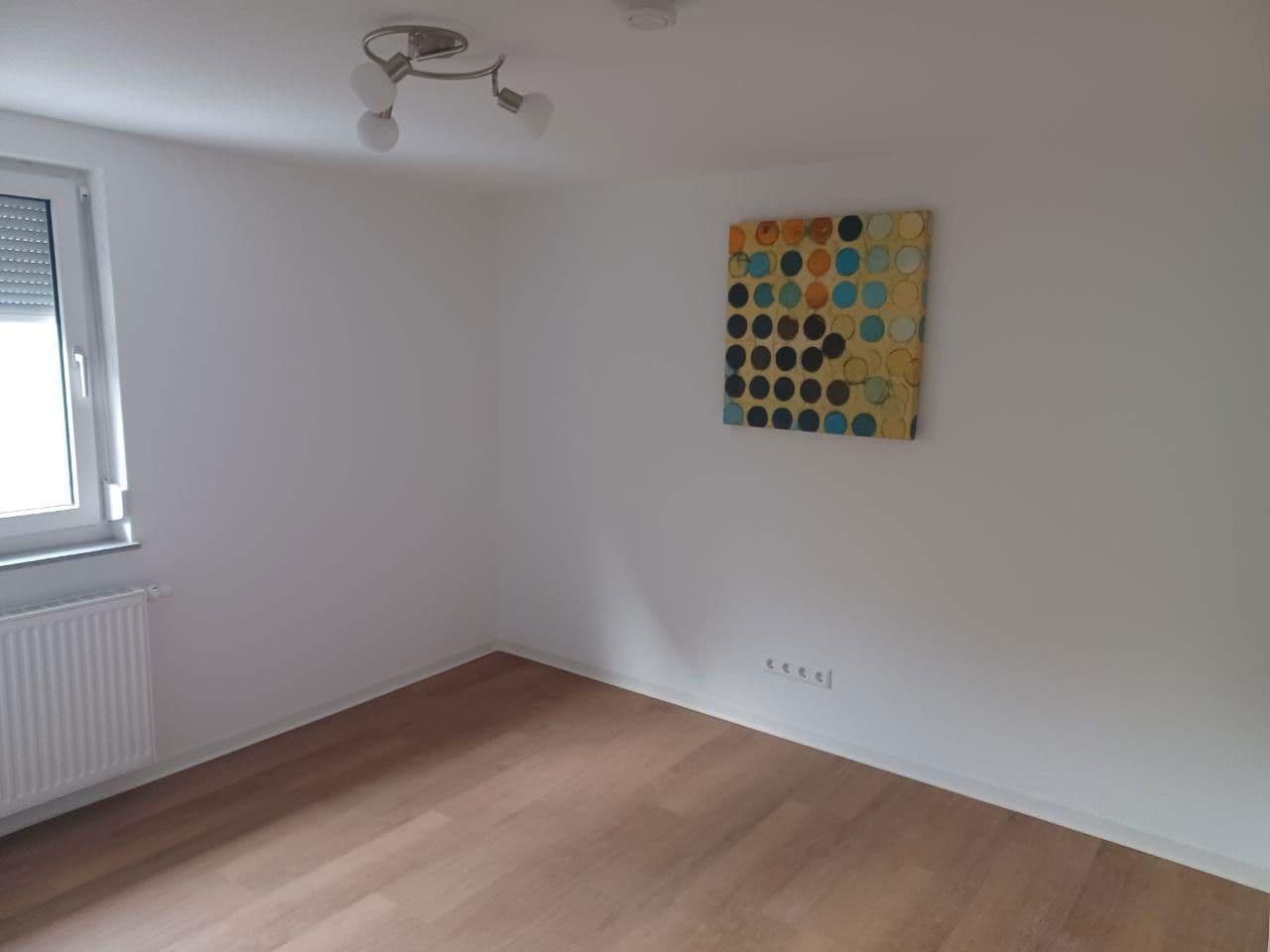 Pronájem bytu 4+1 86 m², Großbottwar, Bádensko-Württembersko Pronájem bytu 4+1 86 m², Großbottwar, Bádensko-Württembersko