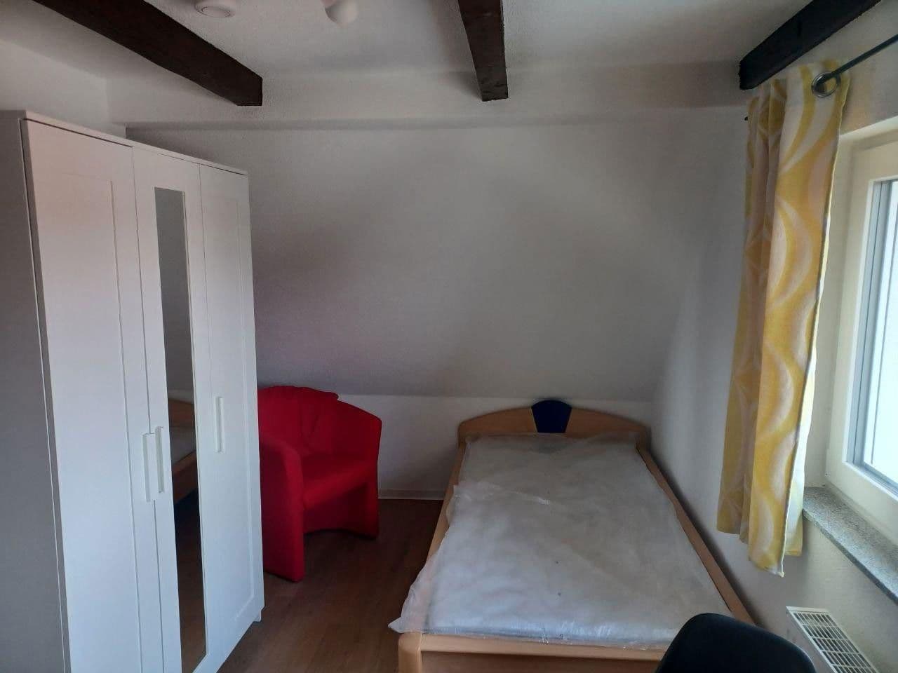 Pronájem bytu 4+1 86 m², Großbottwar, Bádensko-Württembersko Pronájem bytu 4+1 86 m², Großbottwar, Bádensko-Württembersko