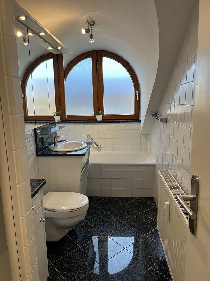 Prodej bytu 3+1 90 m², München, Bavorsko Prodej bytu 3+1 90 m², München, Bavorsko