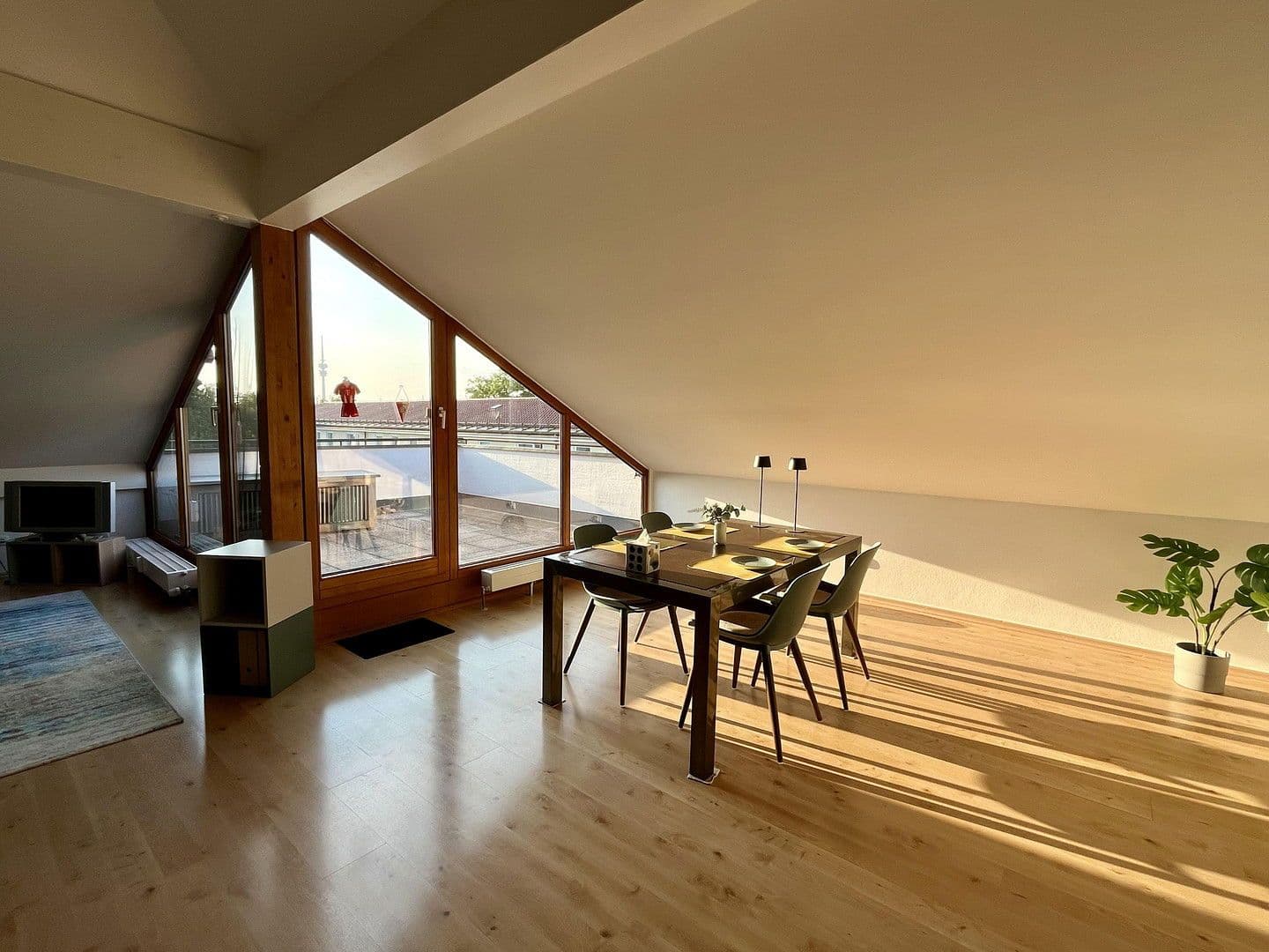 Prodej bytu 3+1 90 m², München, Bavorsko Prodej bytu 3+1 90 m², München, Bavorsko