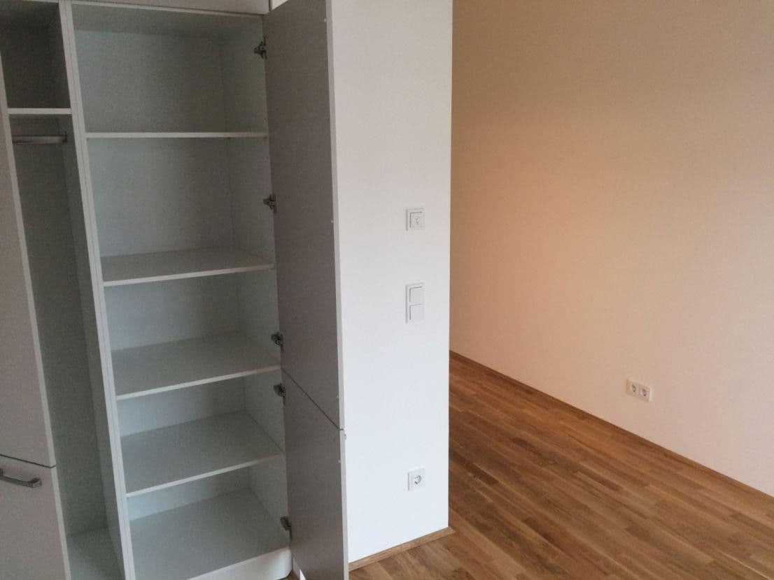 Pronájem bytu 1+1 20 m², Chiemgaustraße 138a, München, Bavorsko Pronájem bytu 1+1 20 m², Chiemgaustraße 138a, München, Bavorsko