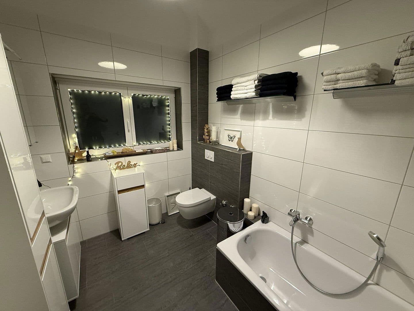 Prodej domu 206 m², pozemek 517 m², Elsenfeld, Bavorsko Prodej domu 206 m², pozemek 517 m², Elsenfeld, Bavorsko