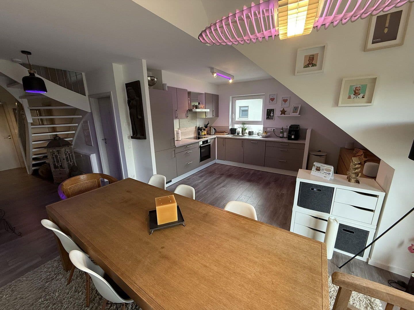 Prodej domu 206 m², pozemek 517 m², Elsenfeld, Bavorsko Prodej domu 206 m², pozemek 517 m², Elsenfeld, Bavorsko