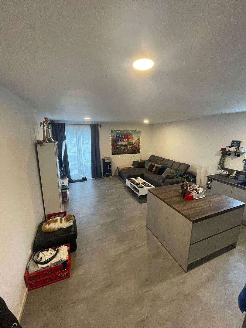 Pronájem bytu 3+1 90 m², Goethestraße 4, Sarstedt, Dolní Sasko Pronájem bytu 3+1 90 m², Goethestraße 4, Sarstedt, Dolní Sasko