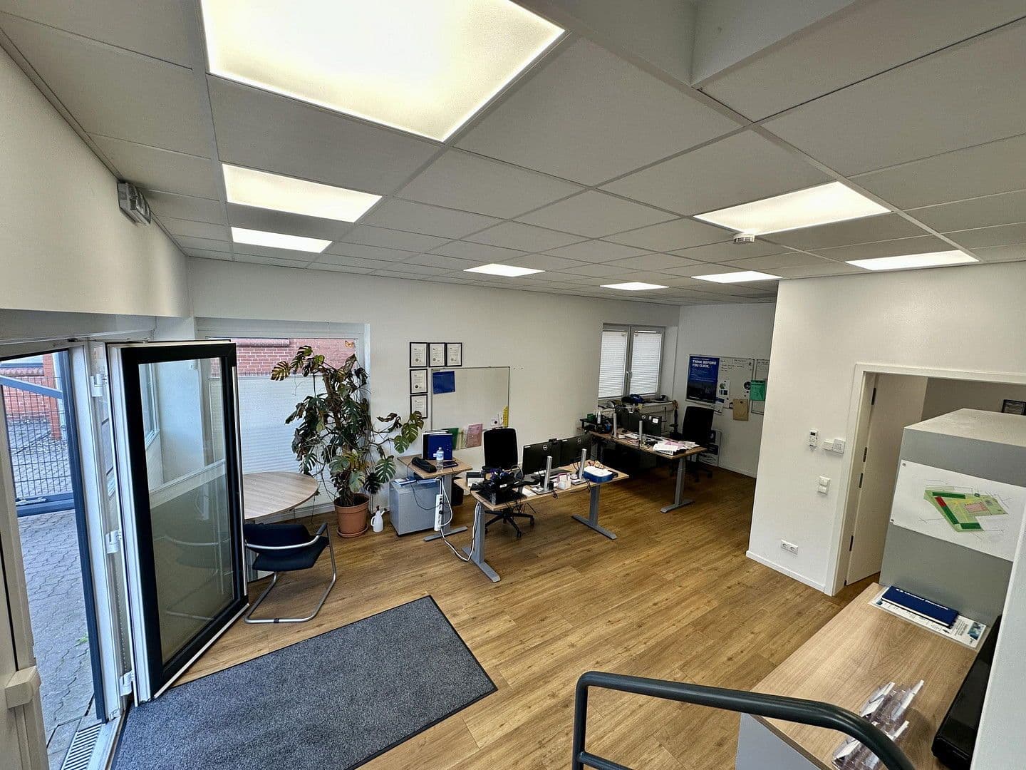 Pronájem nebytového prostoru 720 m², Lüneburg, Dolní Sasko Pronájem nebytového prostoru 720 m², Lüneburg, Dolní Sasko