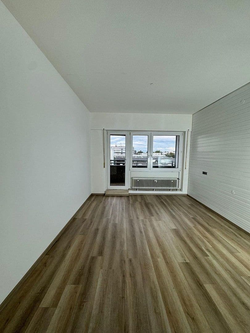 Pronájem bytu 3+kk 88 m², Schaflandstr. 11/1, Fellbach, Bádensko-Württembersko Pronájem bytu 3+kk 88 m², Schaflandstr. 11/1, Fellbach, Bádensko-Württembersko