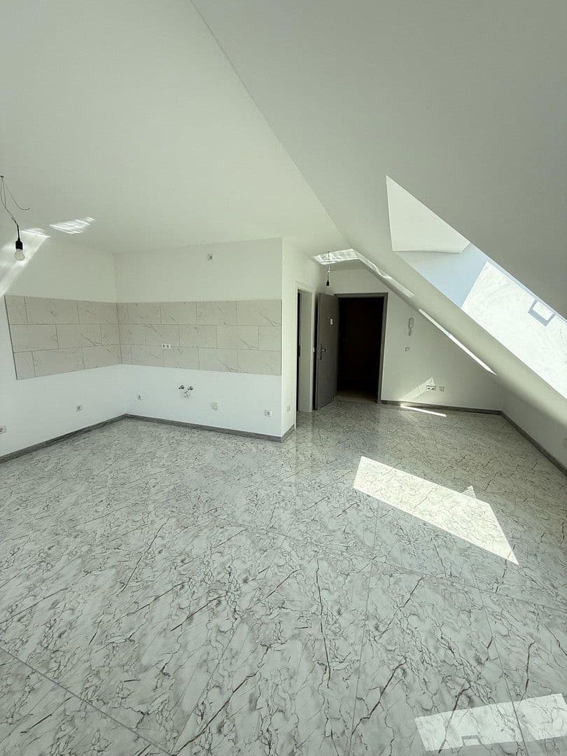 Pronájem bytu 2+kk 60 m², Kirburger Weg 41, Köln, Severní Porýní-Vestfálsko Pronájem bytu 2+kk 60 m², Kirburger Weg 41, Köln, Severní Porýní-Vestfálsko