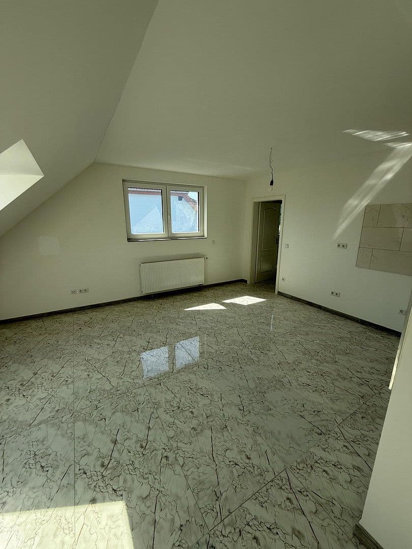 Pronájem bytu 2+kk 60 m², Kirburger Weg 41, Köln, Severní Porýní-Vestfálsko Pronájem bytu 2+kk 60 m², Kirburger Weg 41, Köln, Severní Porýní-Vestfálsko