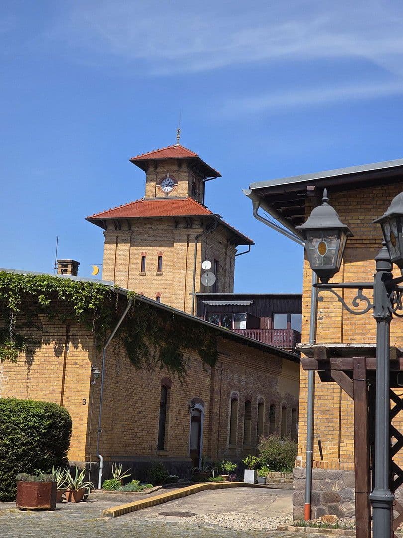 Pronájem bytu 4+kk 155 m², Kitscherstr. 10, Křemeničov, Sasko Pronájem bytu 4+kk 155 m², Kitscherstr. 10, Křemeničov, Sasko