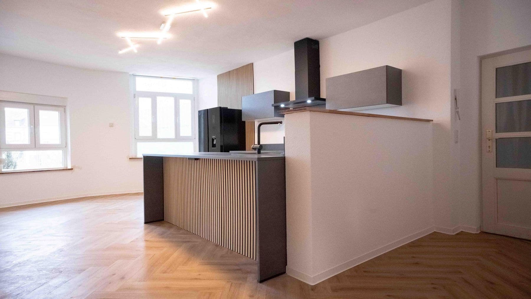 Pronájem bytu 2+1 78 m², Saargemünderstr. 120, Saarbrücken, Země Sársko Pronájem bytu 2+1 78 m², Saargemünderstr. 120, Saarbrücken, Země Sársko