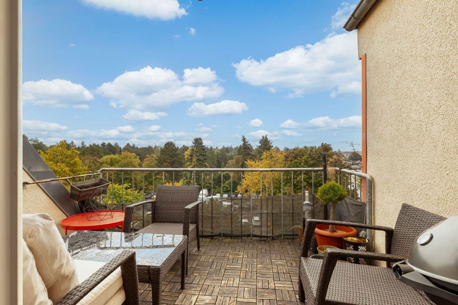 Prodej bytu 3+1 93 m², Berlin, Berlín Prodej bytu 3+1 93 m², Berlin, Berlín