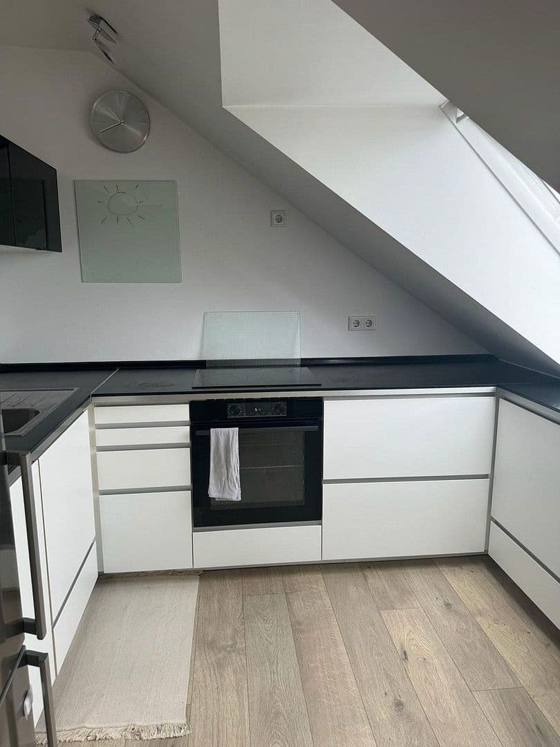 Pronájem bytu 2+kk 78 m², Dohlenweg 19, Köln, Severní Porýní-Vestfálsko Pronájem bytu 2+kk 78 m², Dohlenweg 19, Köln, Severní Porýní-Vestfálsko