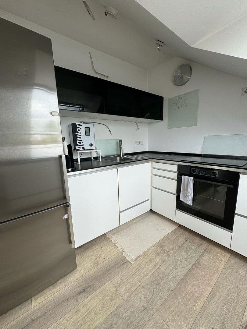 Pronájem bytu 2+kk 78 m², Dohlenweg 19, Köln, Severní Porýní-Vestfálsko Pronájem bytu 2+kk 78 m², Dohlenweg 19, Köln, Severní Porýní-Vestfálsko