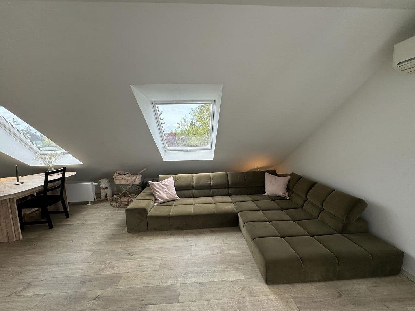 Pronájem bytu 2+kk 78 m², Dohlenweg 19, Köln, Severní Porýní-Vestfálsko Pronájem bytu 2+kk 78 m², Dohlenweg 19, Köln, Severní Porýní-Vestfálsko