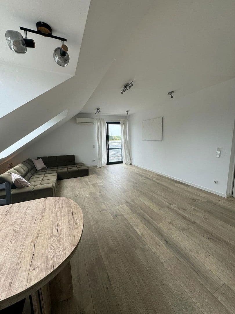 Pronájem bytu 2+kk 78 m², Dohlenweg 19, Köln, Severní Porýní-Vestfálsko Pronájem bytu 2+kk 78 m², Dohlenweg 19, Köln, Severní Porýní-Vestfálsko