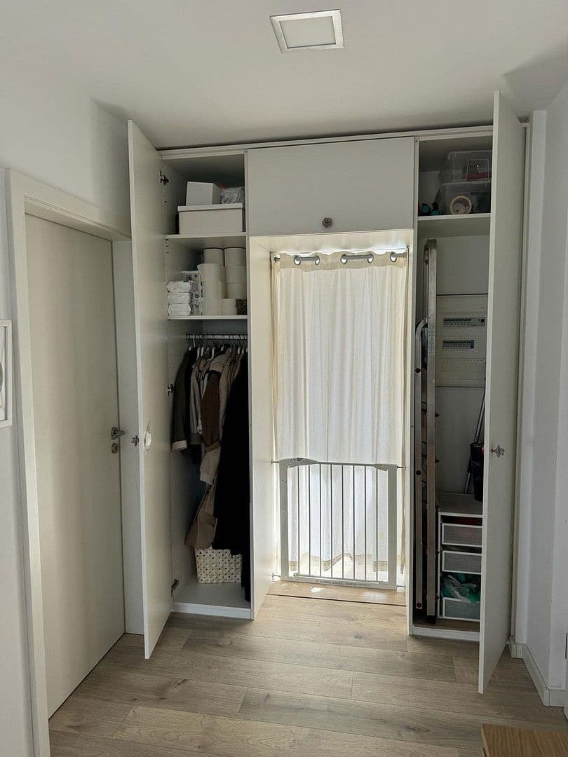 Pronájem bytu 2+kk 78 m², Dohlenweg 19, Köln, Severní Porýní-Vestfálsko Pronájem bytu 2+kk 78 m², Dohlenweg 19, Köln, Severní Porýní-Vestfálsko