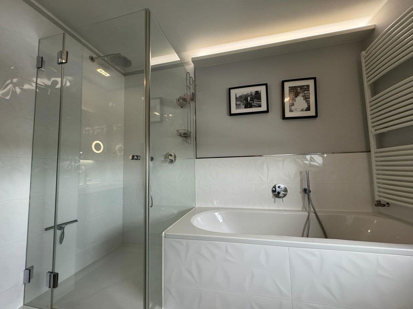 Pronájem bytu 2+kk 78 m², Dohlenweg 19, Köln, Severní Porýní-Vestfálsko Pronájem bytu 2+kk 78 m², Dohlenweg 19, Köln, Severní Porýní-Vestfálsko