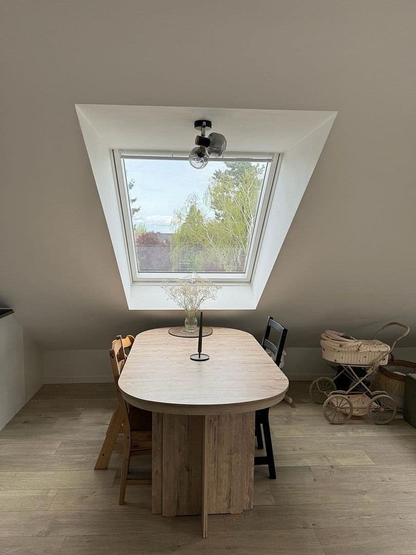 Pronájem bytu 2+kk 78 m², Dohlenweg 19, Köln, Severní Porýní-Vestfálsko Pronájem bytu 2+kk 78 m², Dohlenweg 19, Köln, Severní Porýní-Vestfálsko