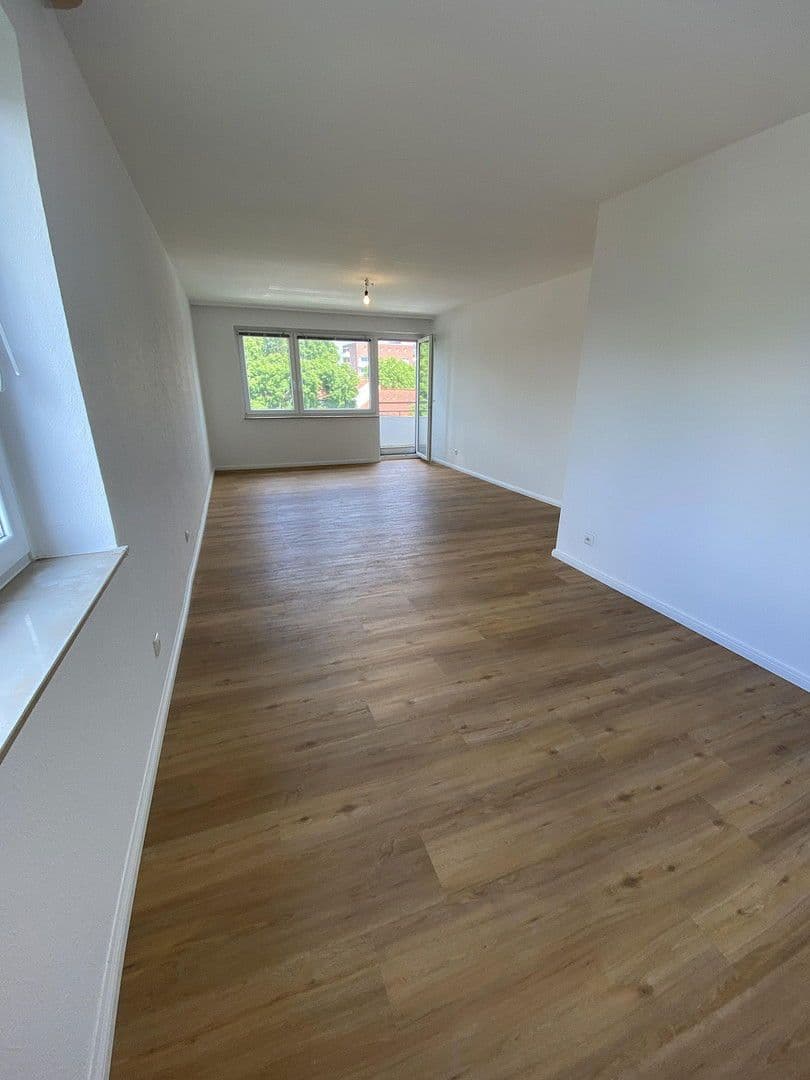 Pronájem bytu 2+1 67 m², Rissener Straße 71, Wedel, Šlesvicko-Holštýnsko Pronájem bytu 2+1 67 m², Rissener Straße 71, Wedel, Šlesvicko-Holštýnsko