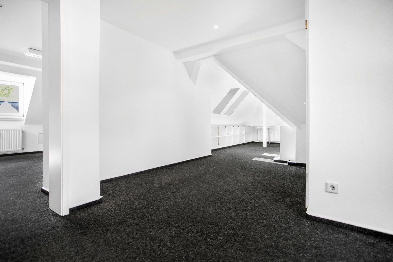 Pronájem kanceláře 41 m², Robert-Heuser-Str. 15, Köln, Severní Porýní-Vestfálsko Pronájem kanceláře 41 m², Robert-Heuser-Str. 15, Köln, Severní Porýní-Vestfálsko