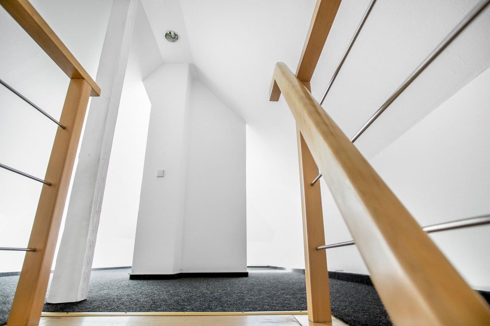 Pronájem kanceláře 75 m², Robert-Heuser-Str. 15, Köln, Severní Porýní-Vestfálsko Pronájem kanceláře 75 m², Robert-Heuser-Str. 15, Köln, Severní Porýní-Vestfálsko