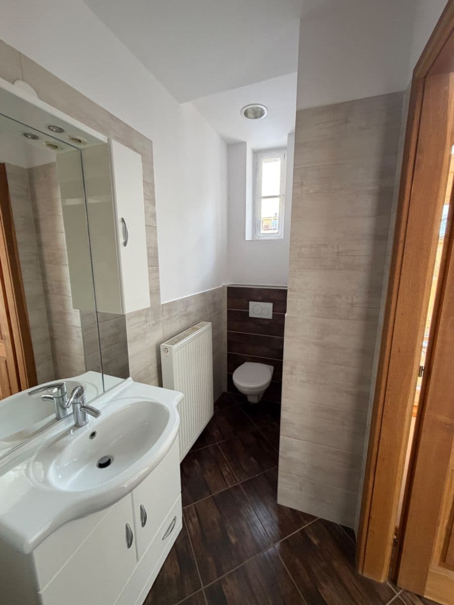 Pronájem bytu 3+1 80 m², Dukelských hrdinů, Praha, Praha Pronájem bytu 3+1 80 m², Dukelských hrdinů, Praha, Praha